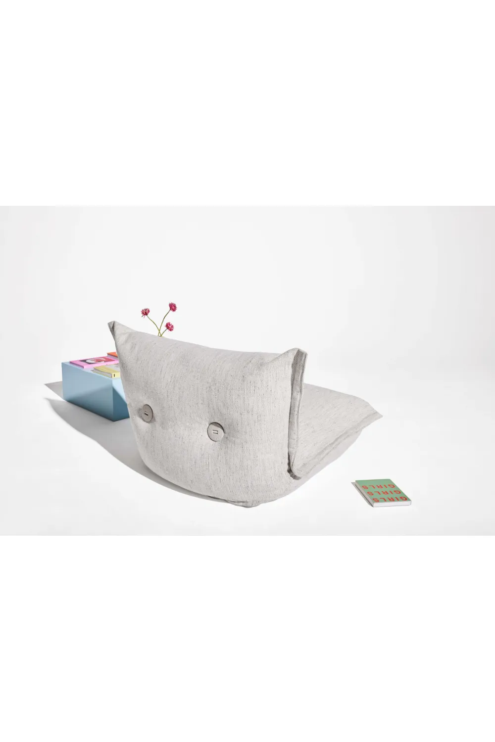 Back-Buttoned Modern Easy Chair | Fatboy The BonBaron Mingle